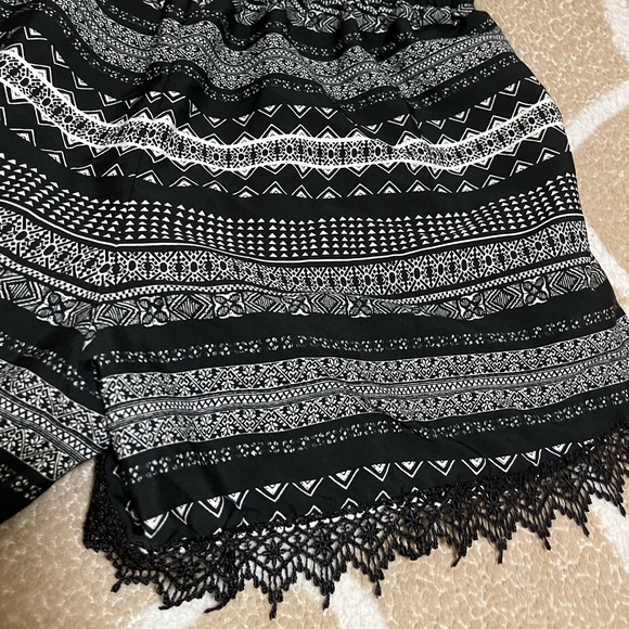 $5 IF BUNDLED Lace Trimmed Dressy Shorts - Picture 7 of 9